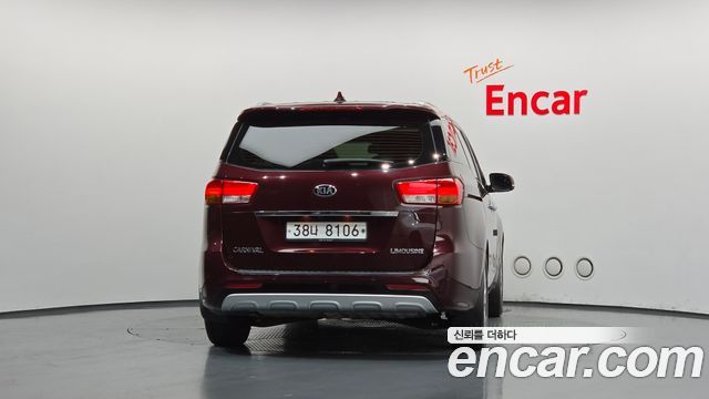 Kia Canival 2018 — photo 4