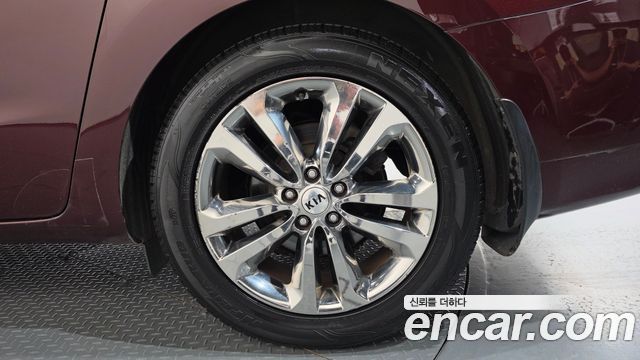 Kia Canival 2018 — photo 7