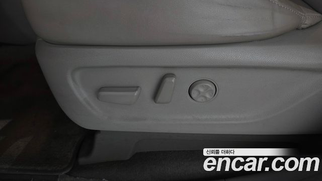 Kia Canival 2018 — photo 32