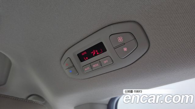 Kia Canival 2018 — photo 33