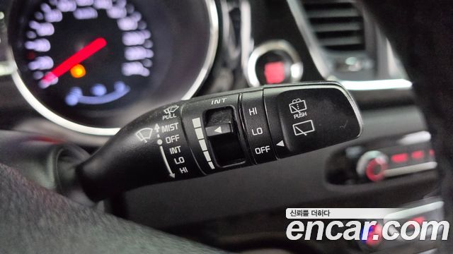 Kia Canival 2018 — photo 37