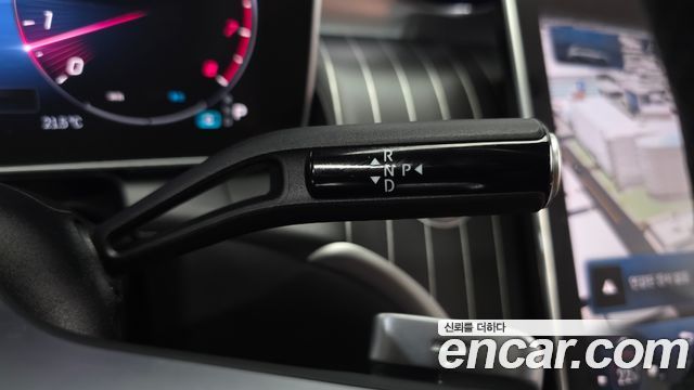 Mercedes-Benz GLC-Class 2024 — photo 12