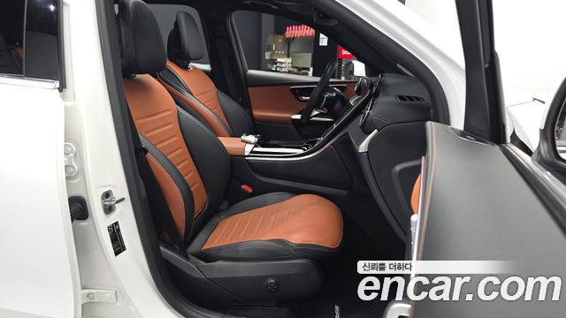 Mercedes-Benz GLC-Class 2024 — photo 17