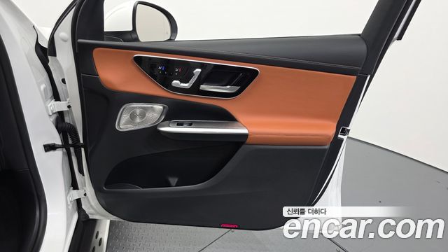 Mercedes-Benz GLC-Class 2024 — photo 14