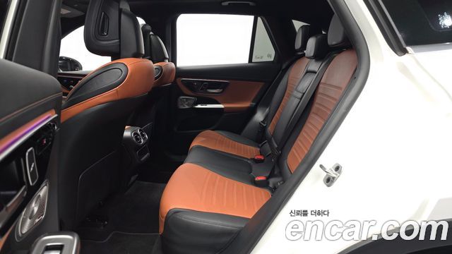 Mercedes-Benz GLC-Class 2024 — photo 16