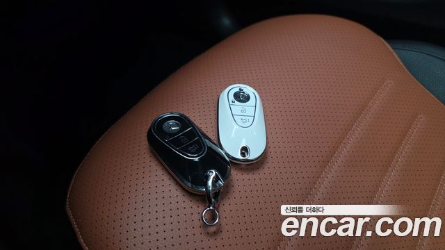 Mercedes-Benz GLC-Class 2024 — photo 31
