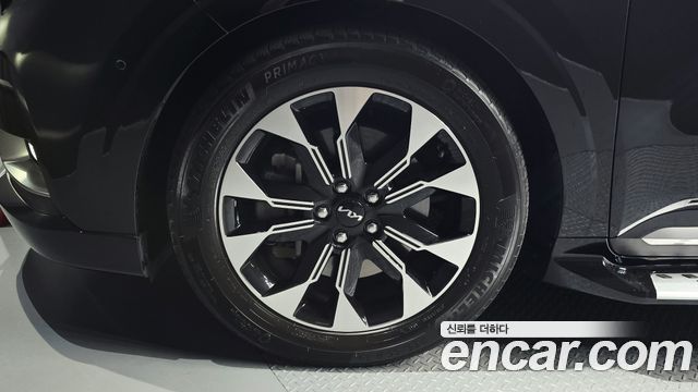 Kia Canival 2022 — photo 5