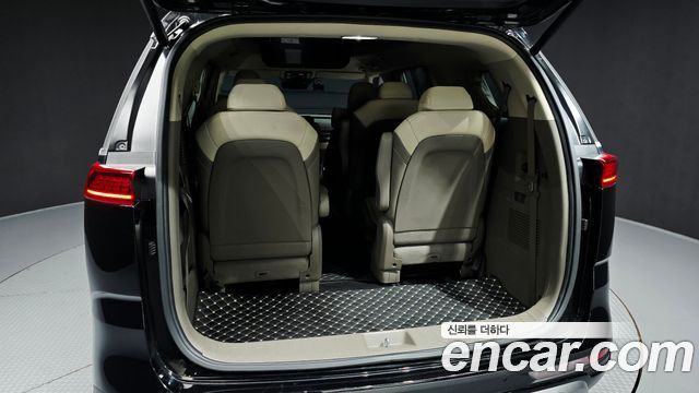 Kia Canival 2022 — photo 27