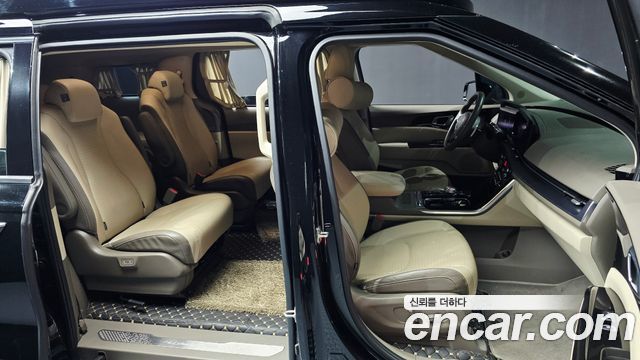 Kia Canival 2022 — photo 29