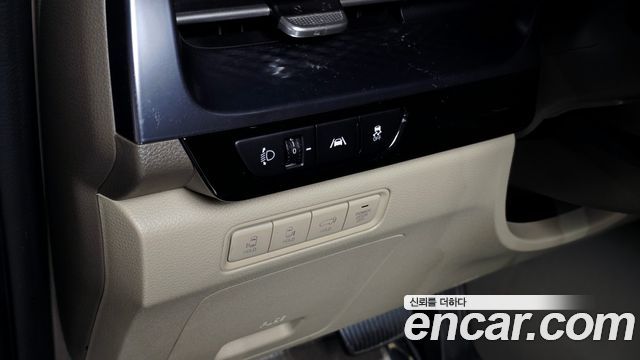 Kia Canival 2022 — photo 30