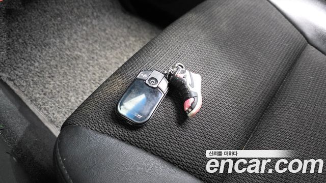 KG Mobility KORANDO 2014 — photo 29