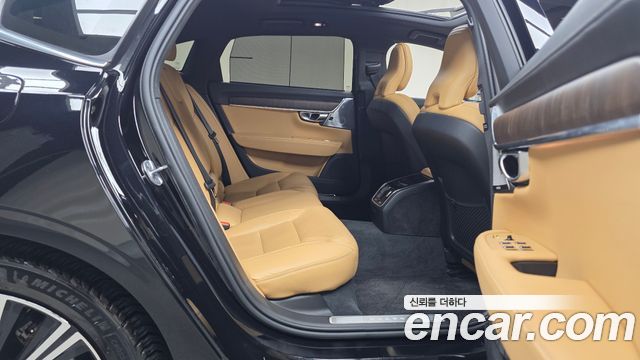 Volvo S90 2023 — photo 17
