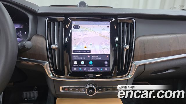 Volvo S90 2023 — photo 19