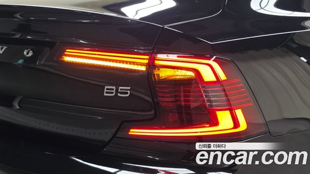 Volvo S90 2023 — photo 9