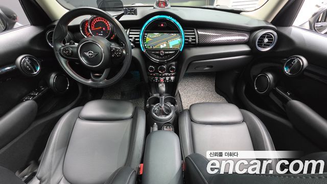 Mini Cooper 2019 — photo 10