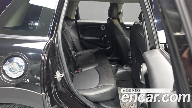 Mini Cooper 2019 — photo 17
