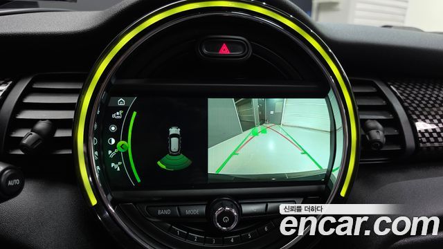 Mini Cooper 2019 — photo 20