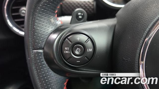 Mini Cooper 2019 — photo 22