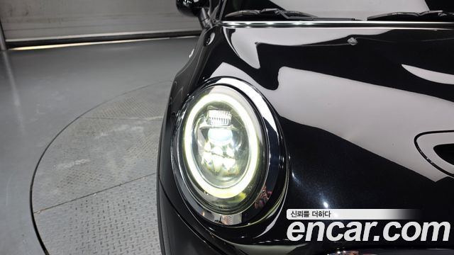 Mini Cooper 2019 — photo 8