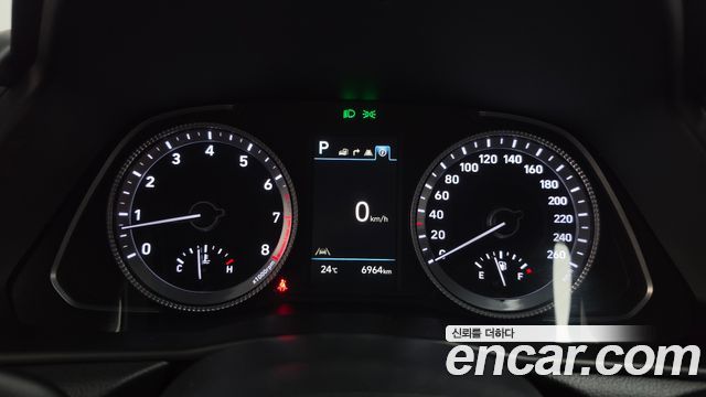 Hyundai Sonata 2023 — photo 11