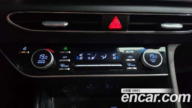 Hyundai Sonata 2023 — photo 19