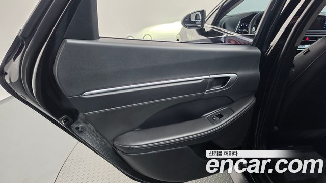 Hyundai Sonata 2023 — photo 15