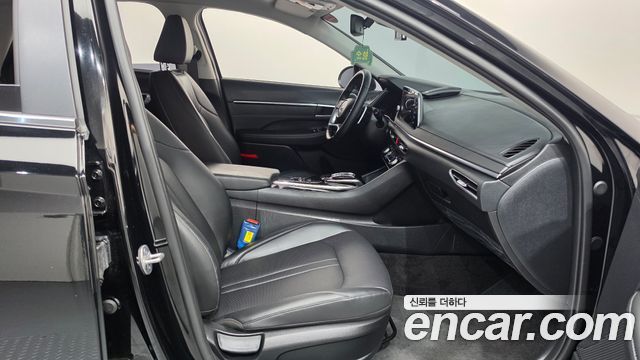 Hyundai Sonata 2023 — photo 16