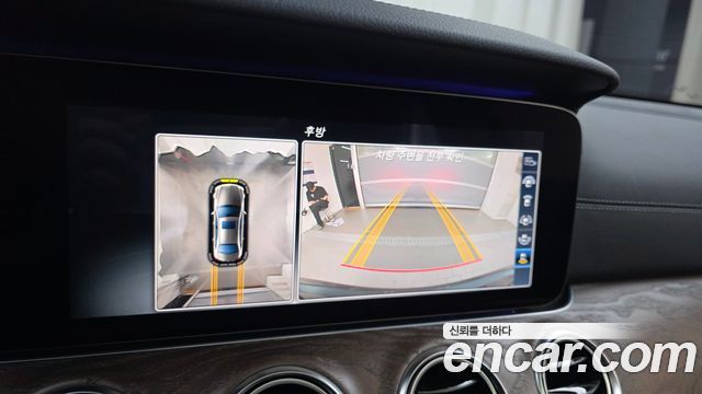 Mercedes-Benz E-Class 2017 — photo 21