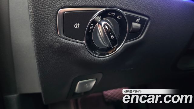 Mercedes-Benz E-Class 2017 — photo 27
