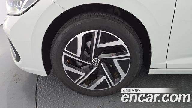 Volkswagen Jetta 2023 — photo 5