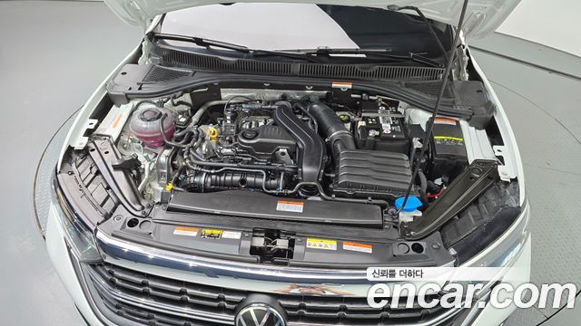 Volkswagen Jetta 2023 — photo 6