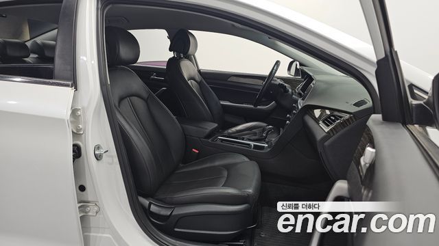 Hyundai Sonata 2016 — photo 10
