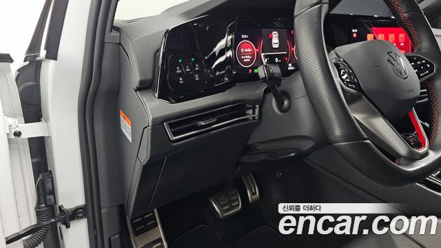 Volkswagen Golf 2024 — photo 19