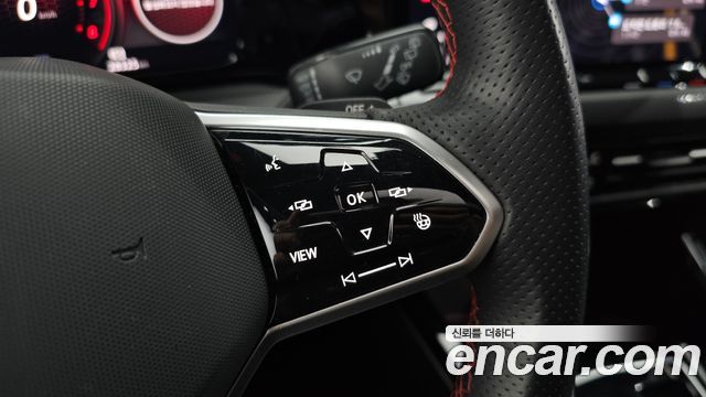Volkswagen Golf 2024 — photo 30