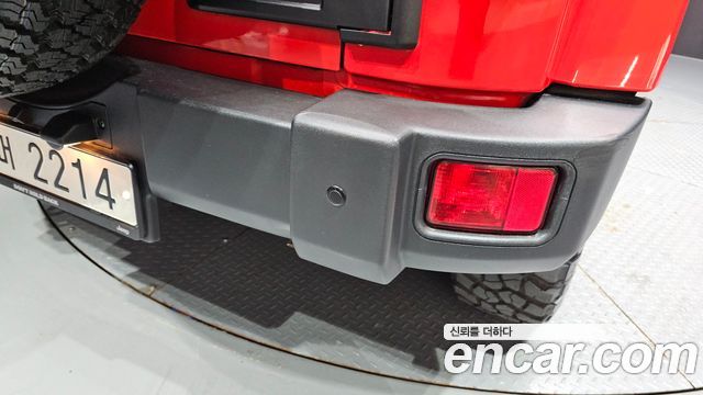 Jeep Wrangler 2017 — photo 18