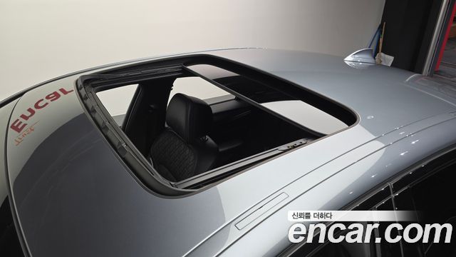 BMW 5-Series 2017 — photo 18