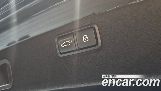 Genesis G80 2017 — photo 20