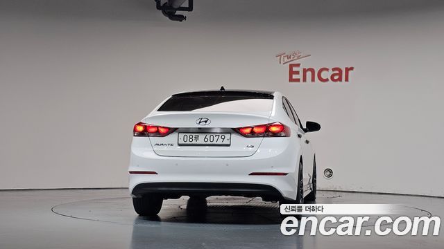 Hyundai AVANTE 2016 — photo 4