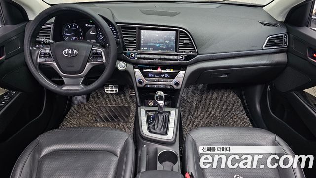 Hyundai AVANTE 2016 — photo 10