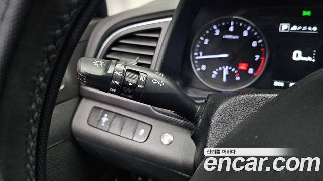 Hyundai AVANTE 2016 — photo 23