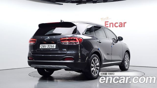 Kia Sorento 2015 — photo 2