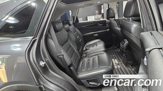 Kia Sorento 2015 — photo 17