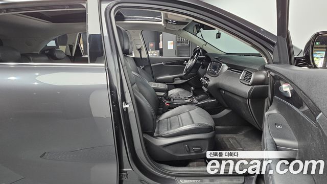 Kia Sorento 2015 — photo 16