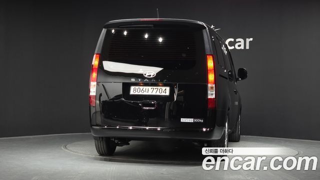 Hyundai Staria 2025 — photo 4