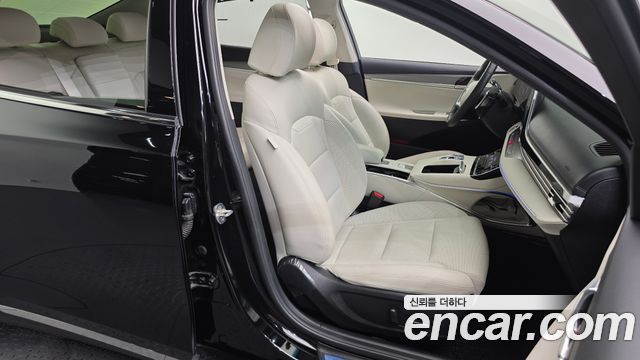 Hyundai Grandeur 2023 — photo 16
