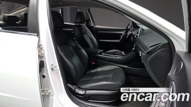 Hyundai Sonata 2020 — photo 16