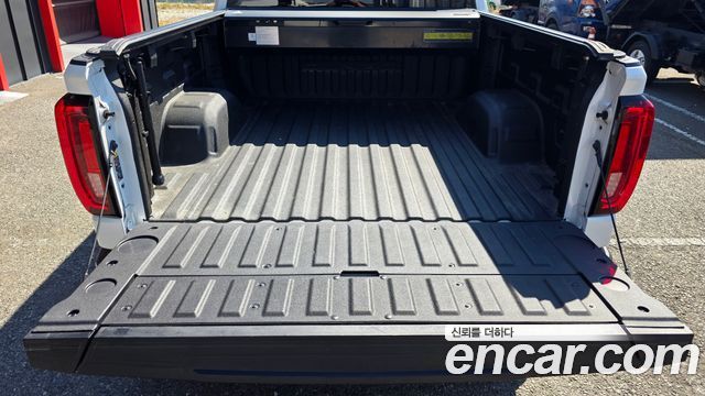 GMC Sierra 2023 — photo 20