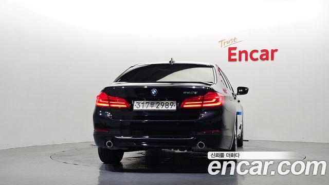 BMW 5-Series 2020 — photo 4