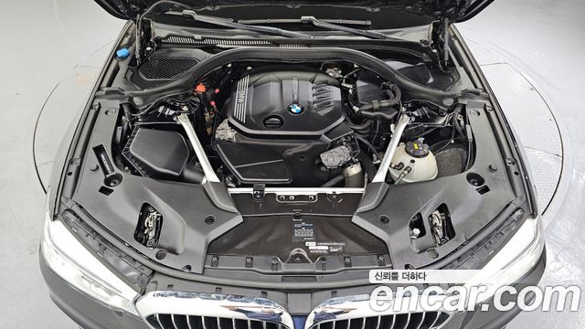 BMW 5-Series 2020 — photo 6