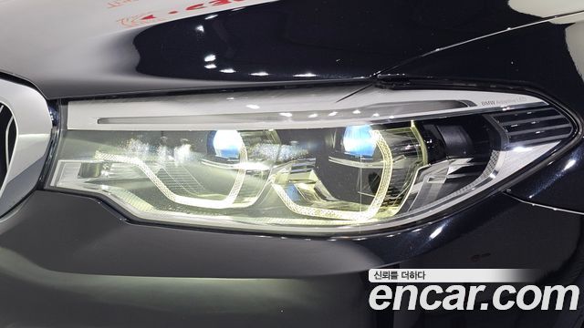 BMW 5-Series 2020 — photo 8